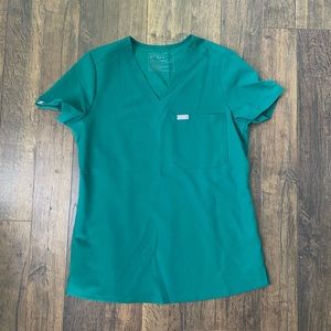 FIGS Catarina Scrub Top